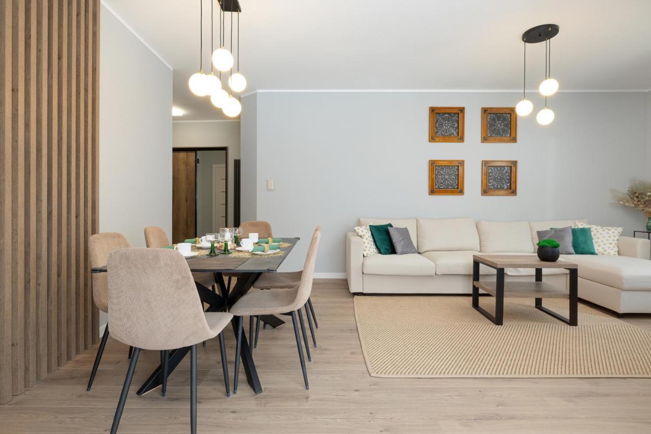 Karat Apartment โปเบียโรโว ภายนอก รูปภาพ