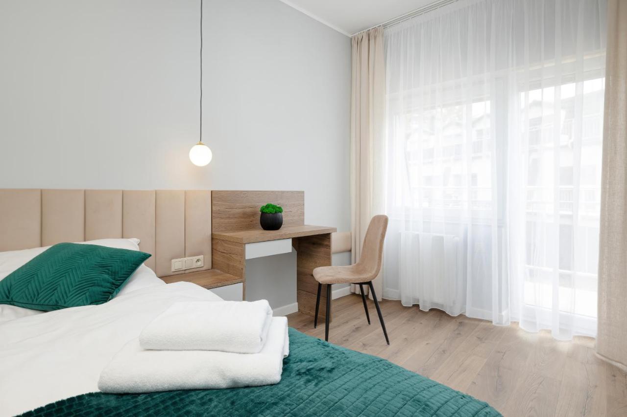 Karat Apartment โปเบียโรโว ภายนอก รูปภาพ