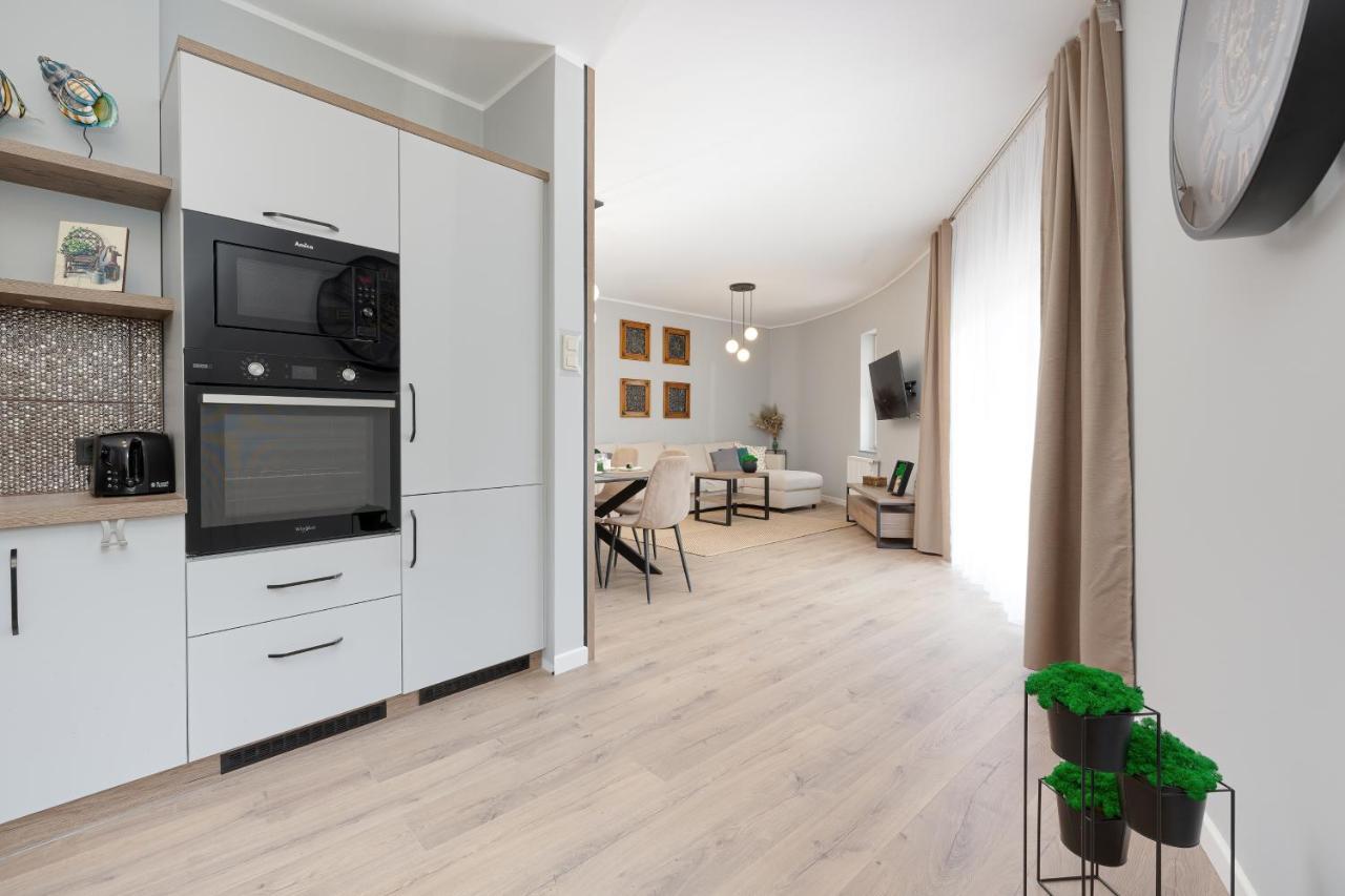 Karat Apartment โปเบียโรโว ภายนอก รูปภาพ