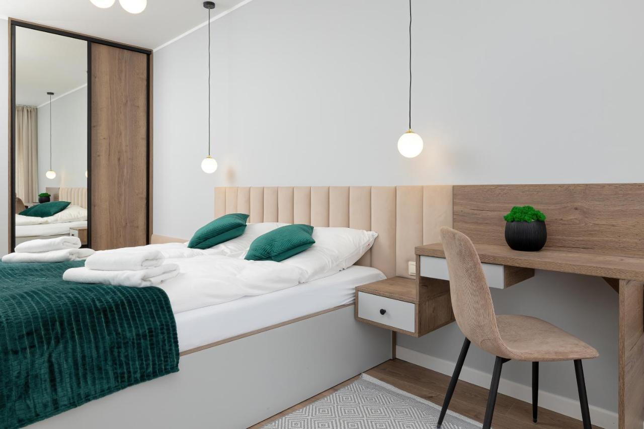 Karat Apartment โปเบียโรโว ภายนอก รูปภาพ