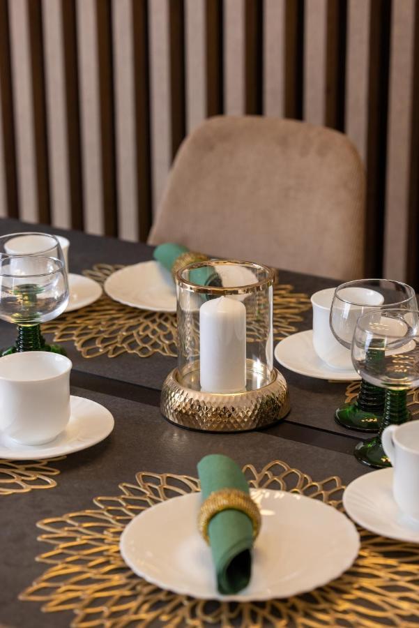 Karat Apartment โปเบียโรโว ภายนอก รูปภาพ